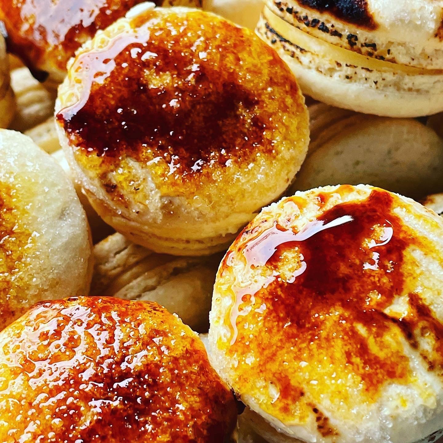 Signature Crème Brûlée macarons - Box of 25